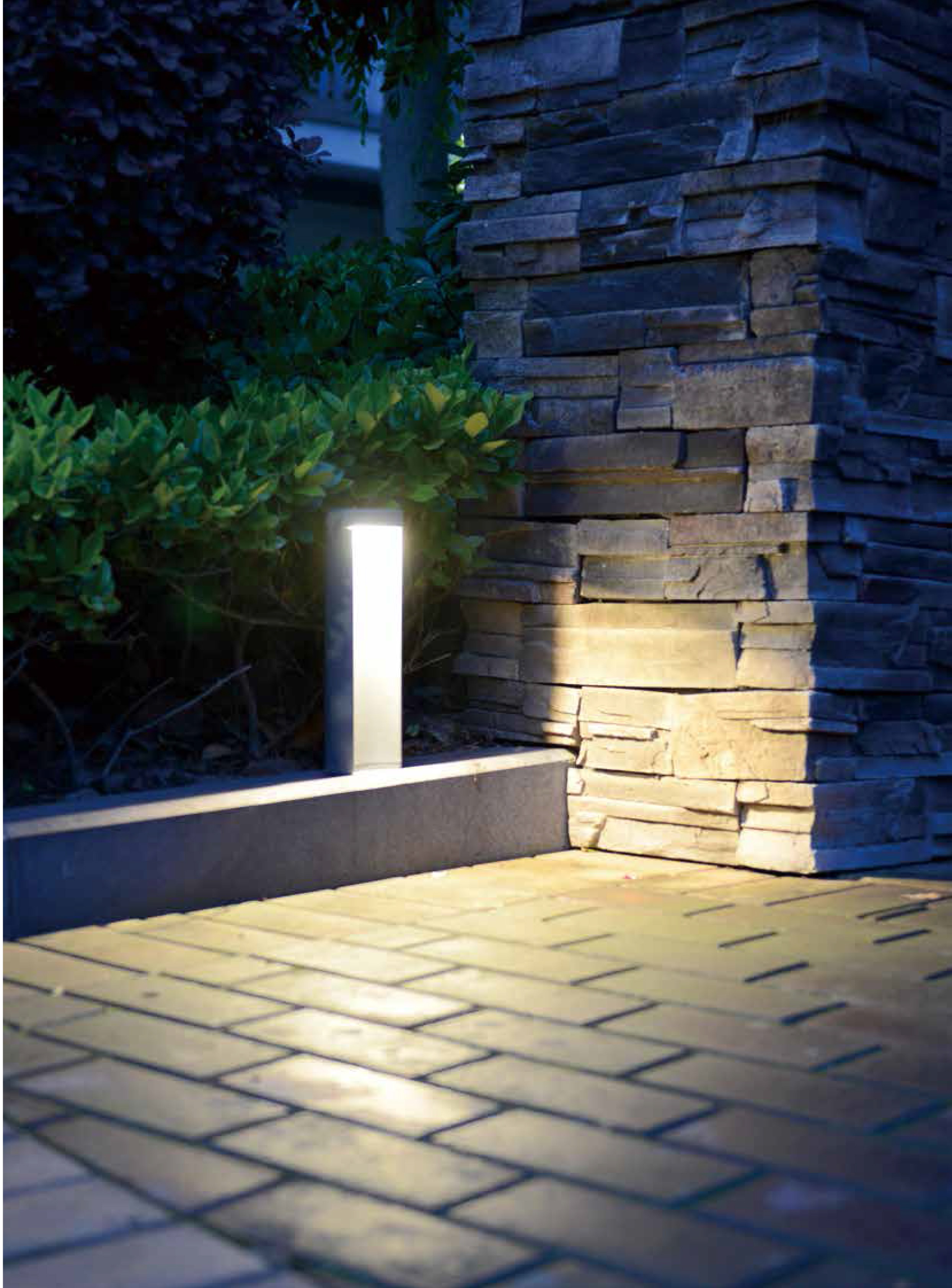 SINOBASE LED Garden Lamp - G8610---.jpg